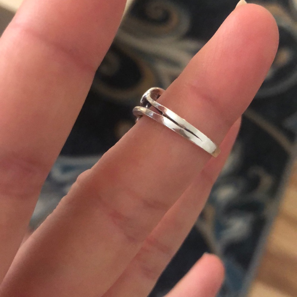 Silver ring - Picture 3 of 4
